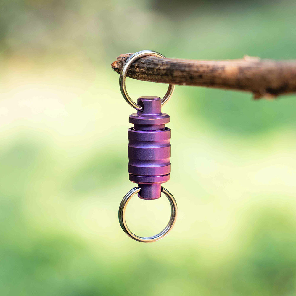 Otacle R1 Magnetic Quick-Release Keychain